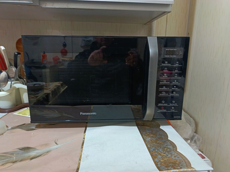 Микроволновка почти янги, состояние идиальное