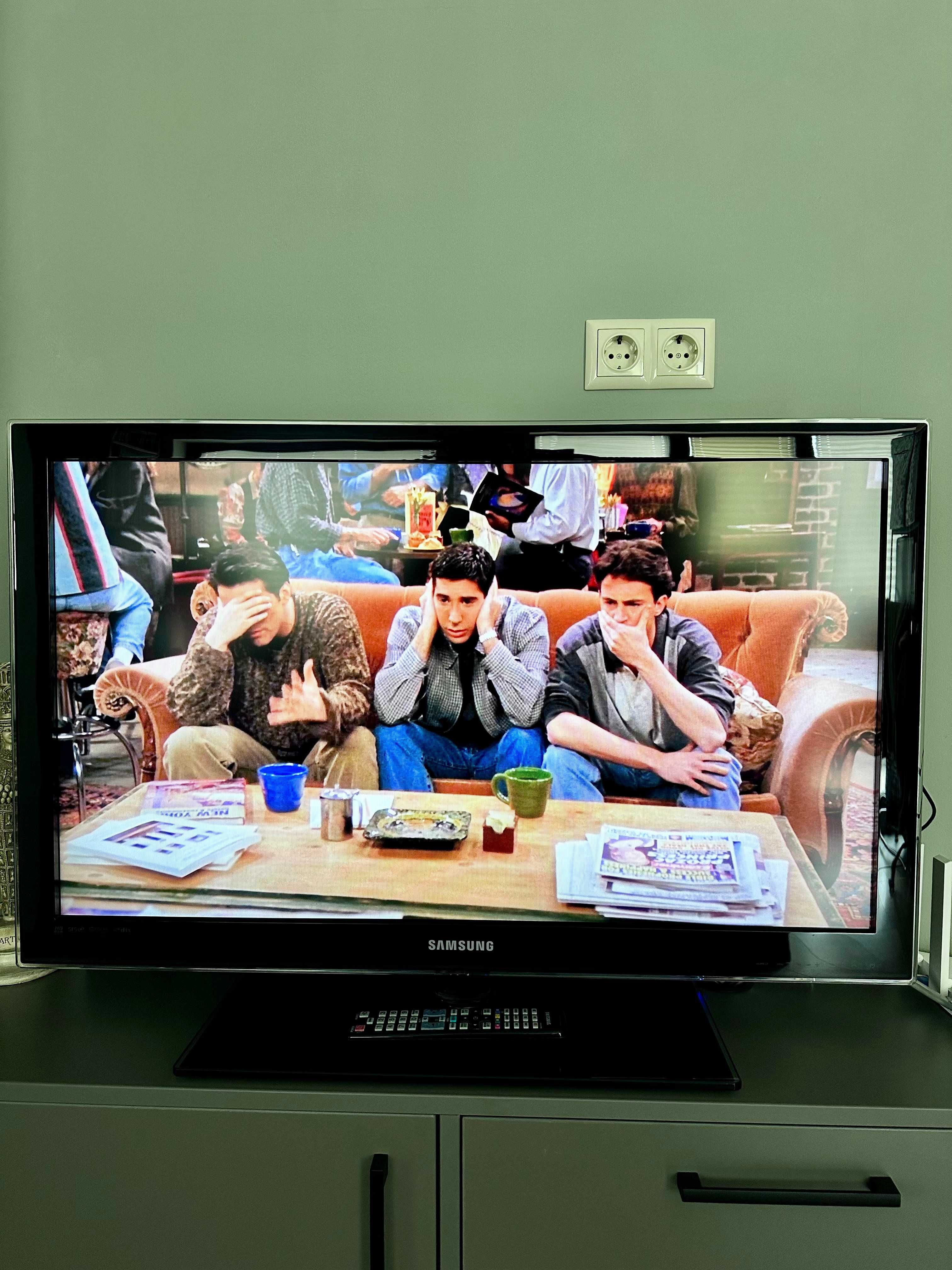TV Samsung HD LE37C630K1W Цвят черен DTS Dolby 130лв.