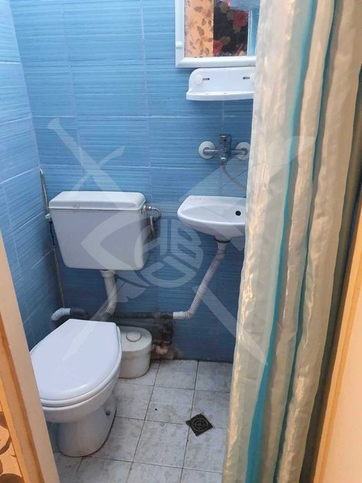 Дава се под наем Едностаен апартамент в Варна, Център - 20 кв.м за 200 € - Снимка #3