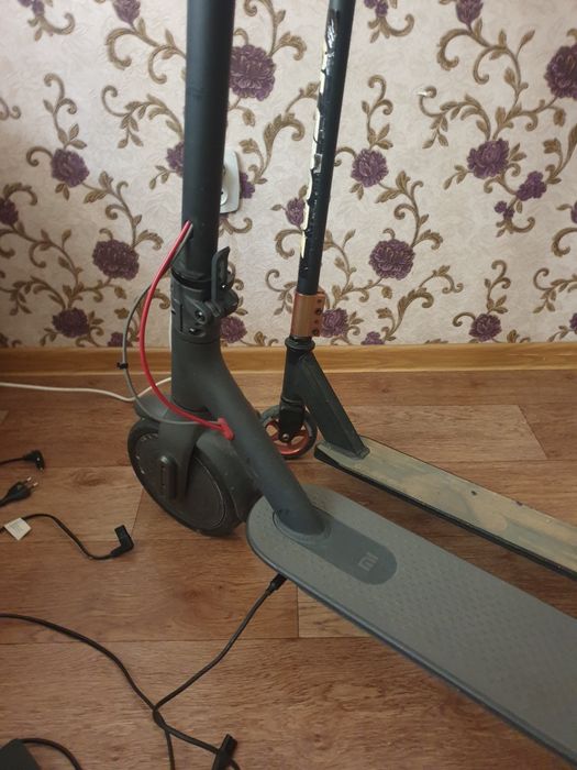 Элктро самокат MI