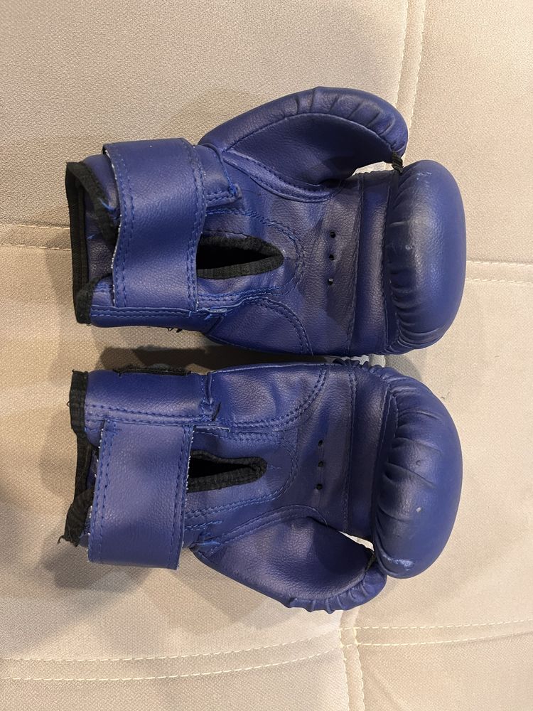 Боксерские перчатки 4 oz