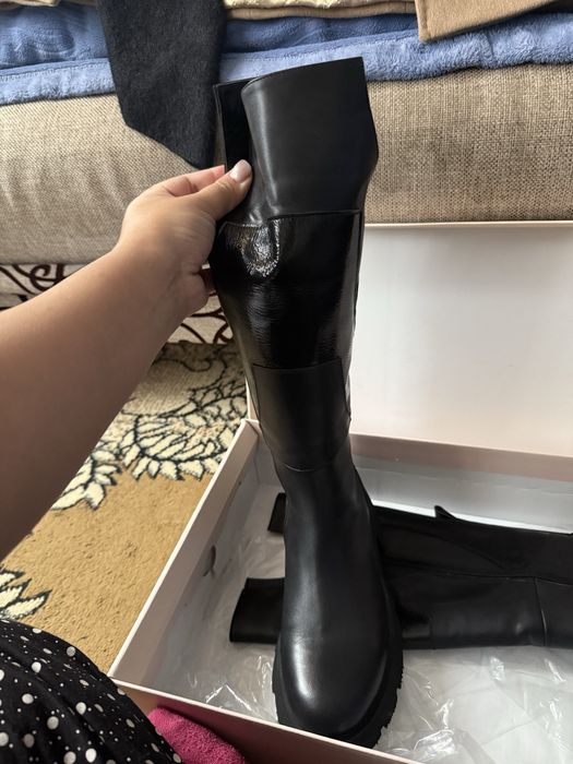 Сапоги 38 размер Basconi