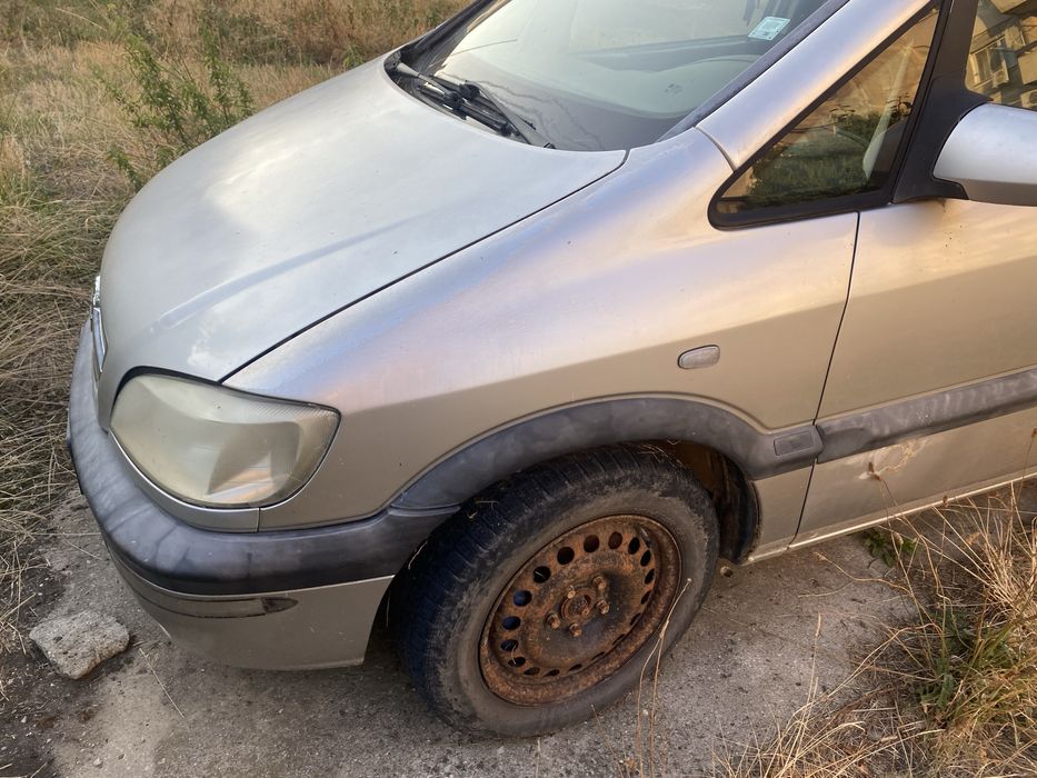 Опел зафира А 1.8 бензин