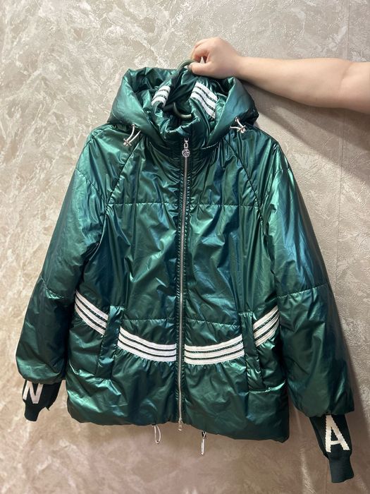 Продам куртку весна-осень в отличном состоянии