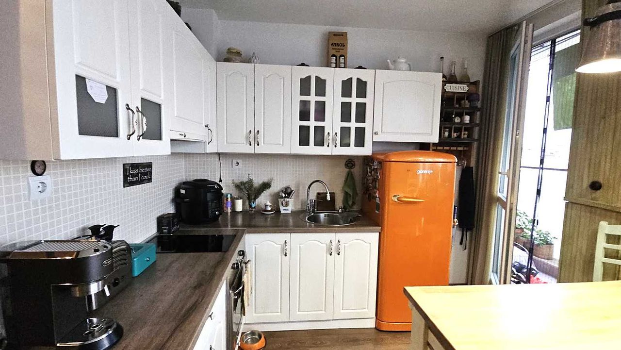 Продава се Двустаен апартамент в Пловдив, Въстанически - 53 кв.м за 2038 €/кв.м - Снимка #2