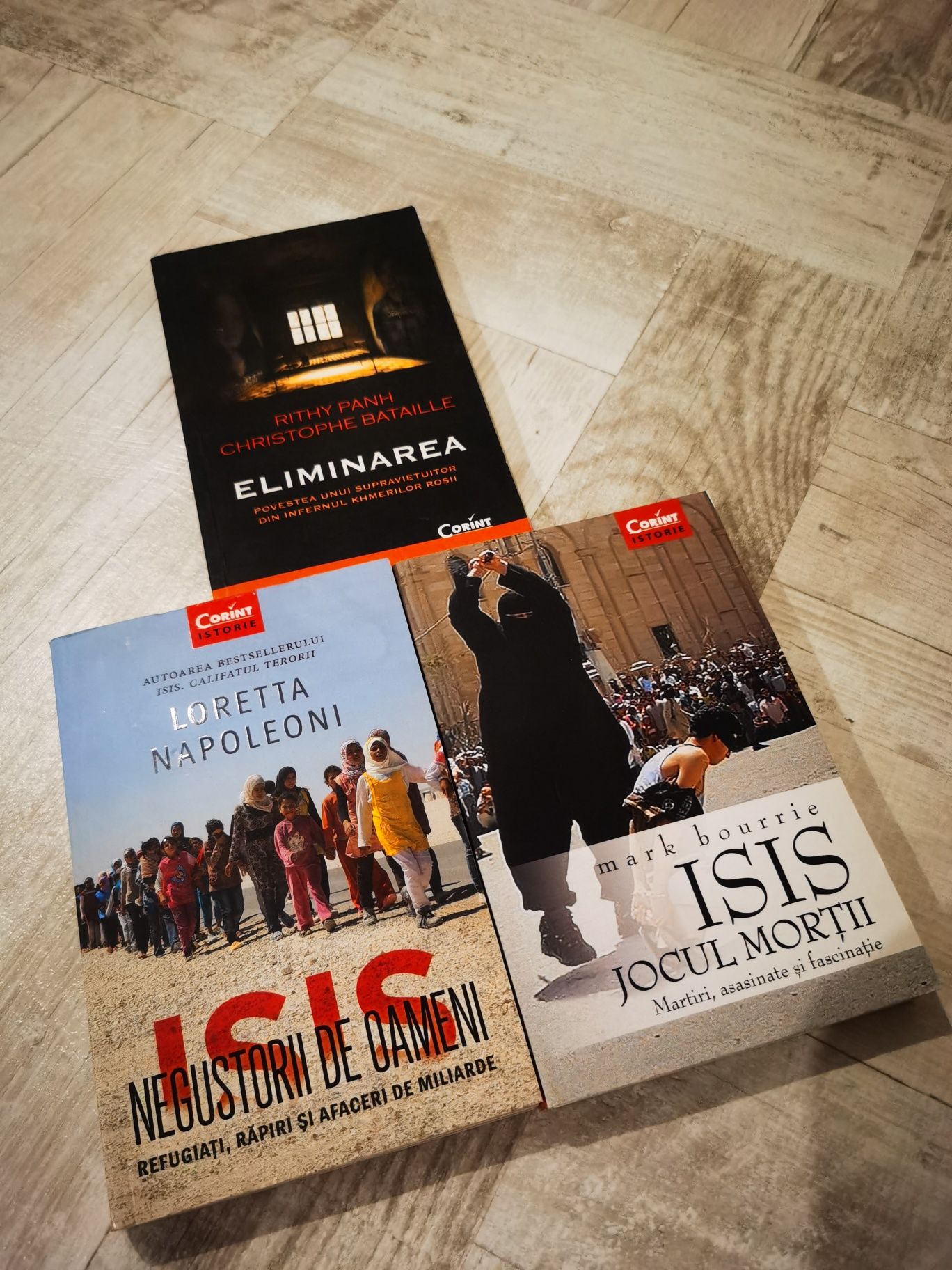 Pachet 3 carti cu tema ISIS
