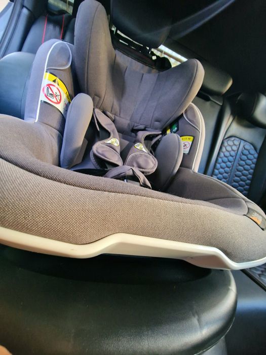 Столче за кола BeSafe iZi Modular A X1 i-Size с включена основа