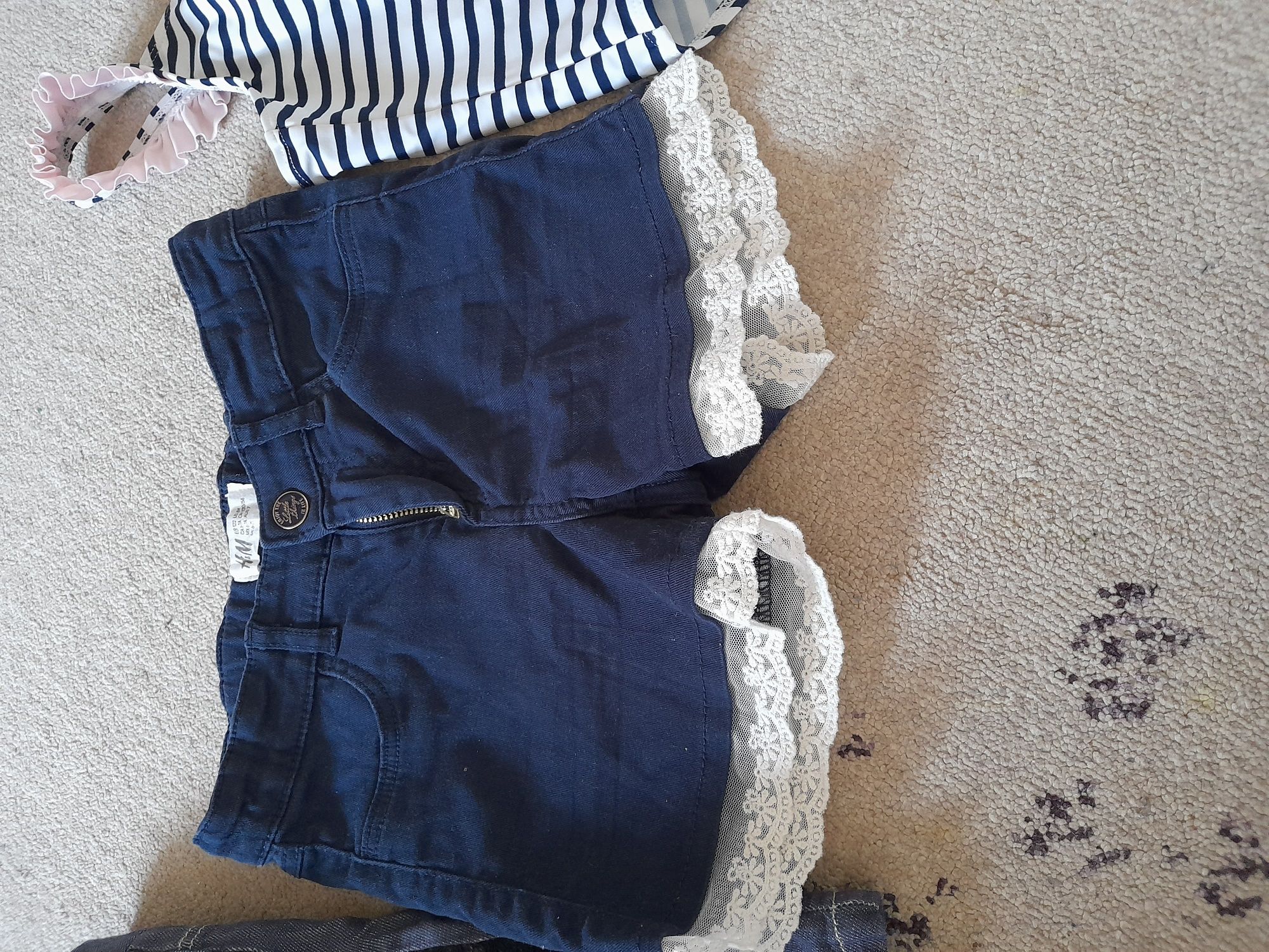 fusta pantaloni scurti Costum baie h&m danina line 6 7 ani, marime 122