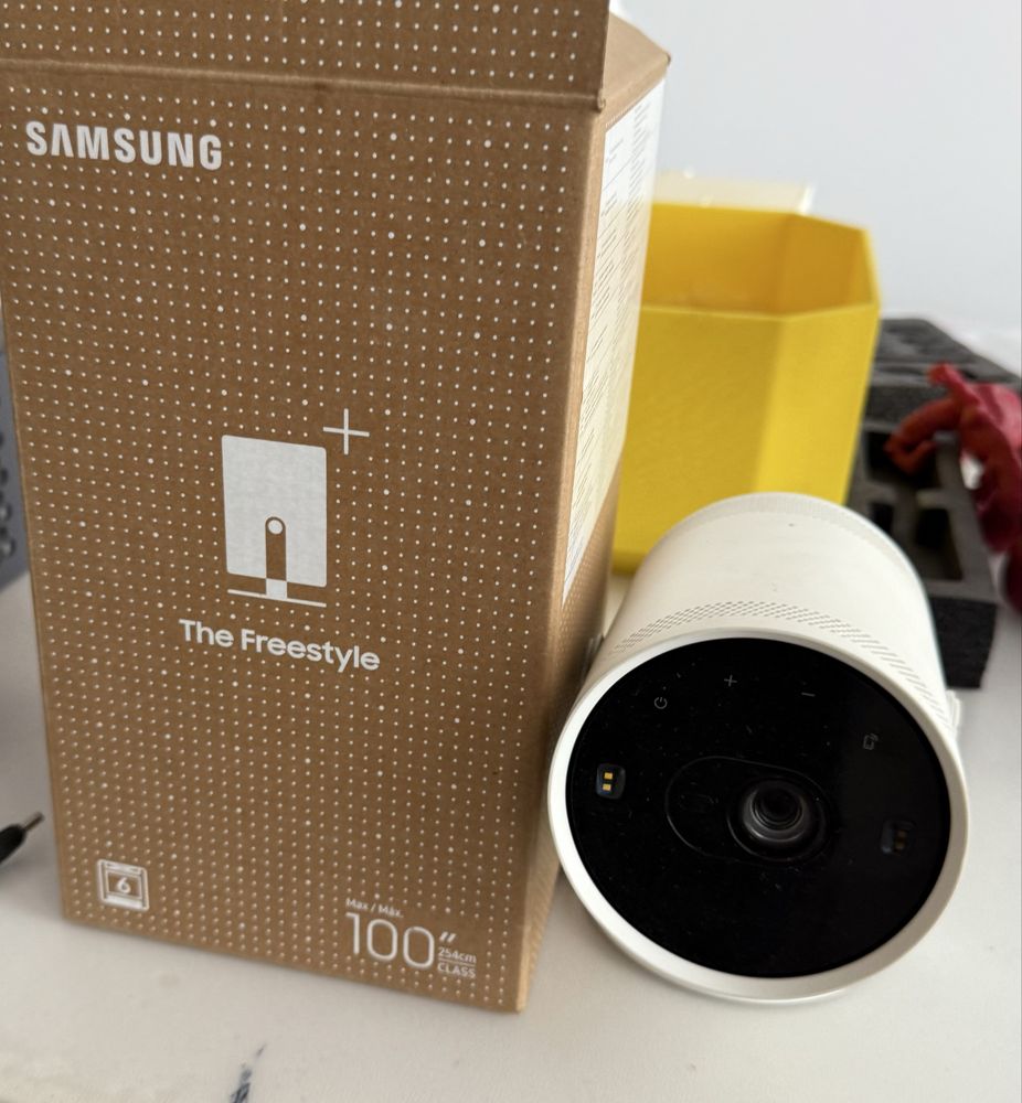 Videoproiector Samsung the Freestyle generatia 2