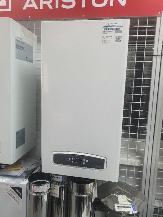 Продам газовый котел настенный Ariston