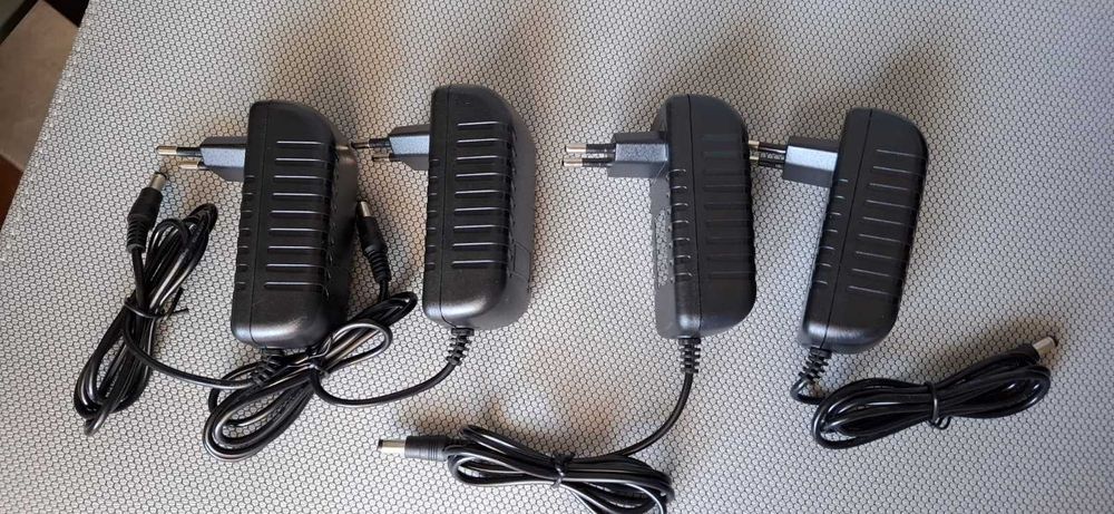 Set alimentator camera supraveghere DC 12V 2A cu mufa 5.5*2.1mm