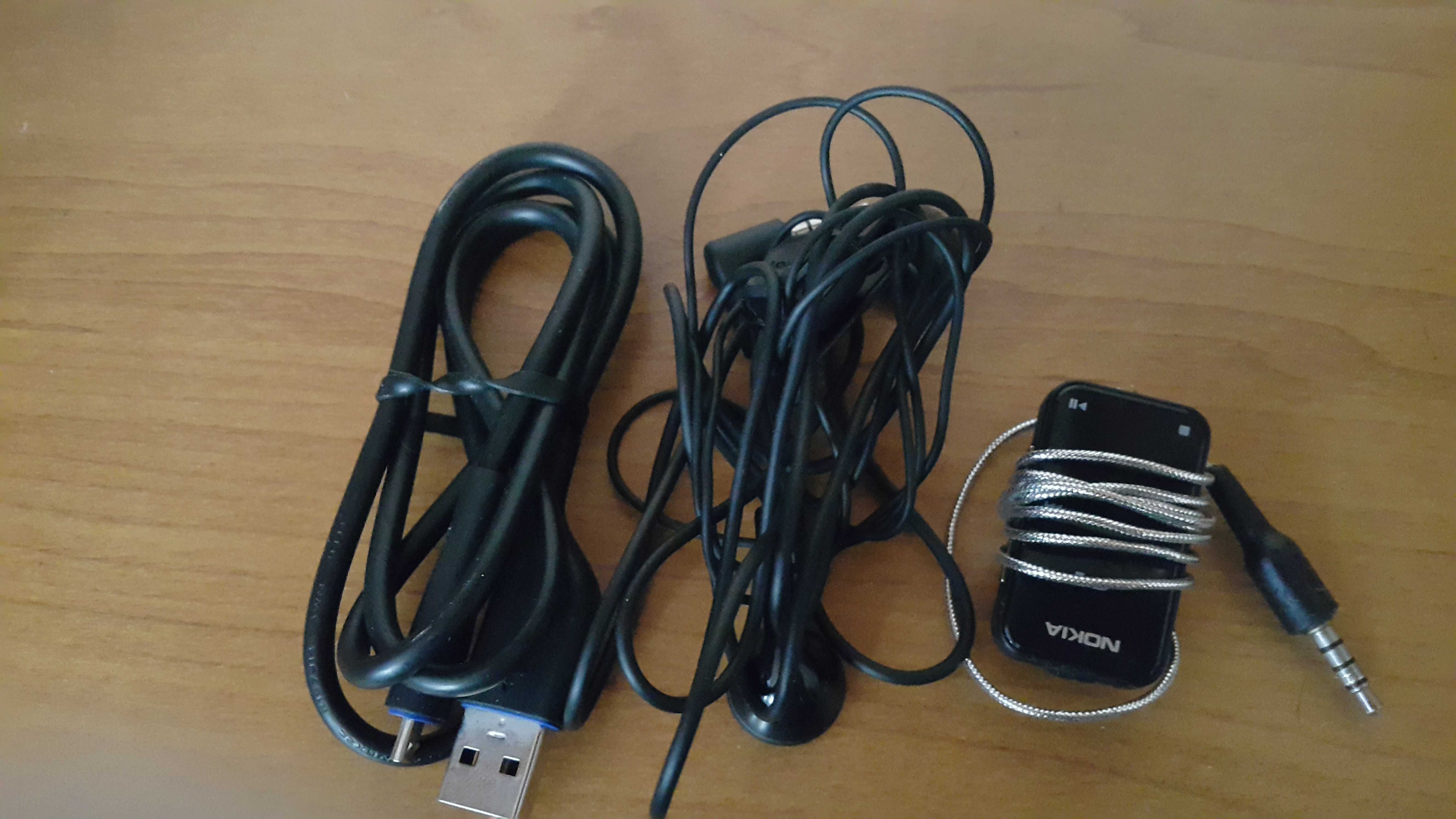 Продавам  usb кабел и слушалки