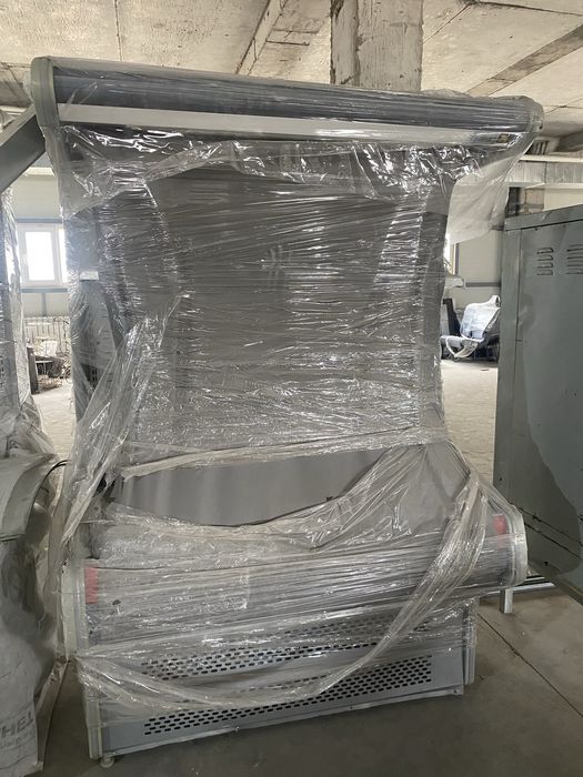 Продам две витрины