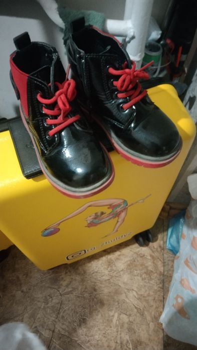 Детская обувь на девочку