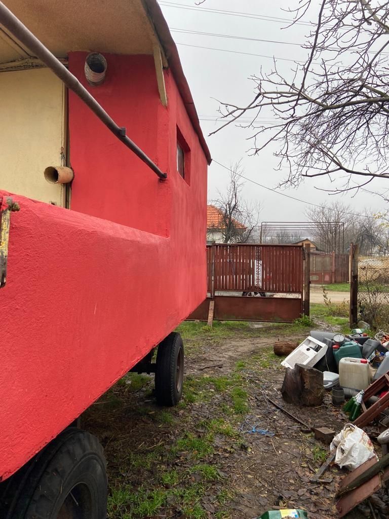 Vând vagon paza stana de oi sau paza culturi