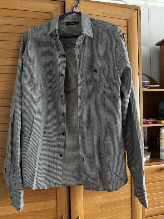 Продам мужскую рубашку