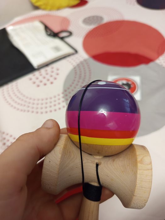 Vând O kendama space 3 purple