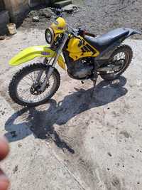 Suzuki  enduro cross 200cm3 4 timpi