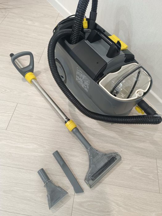 Моющий пылесос Karcher Puzzi 10/1