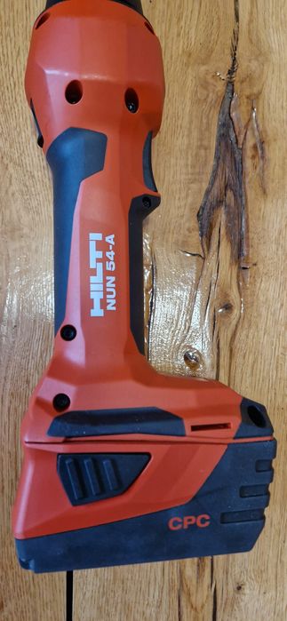 Hilti presa pentru sertizari și tăieri