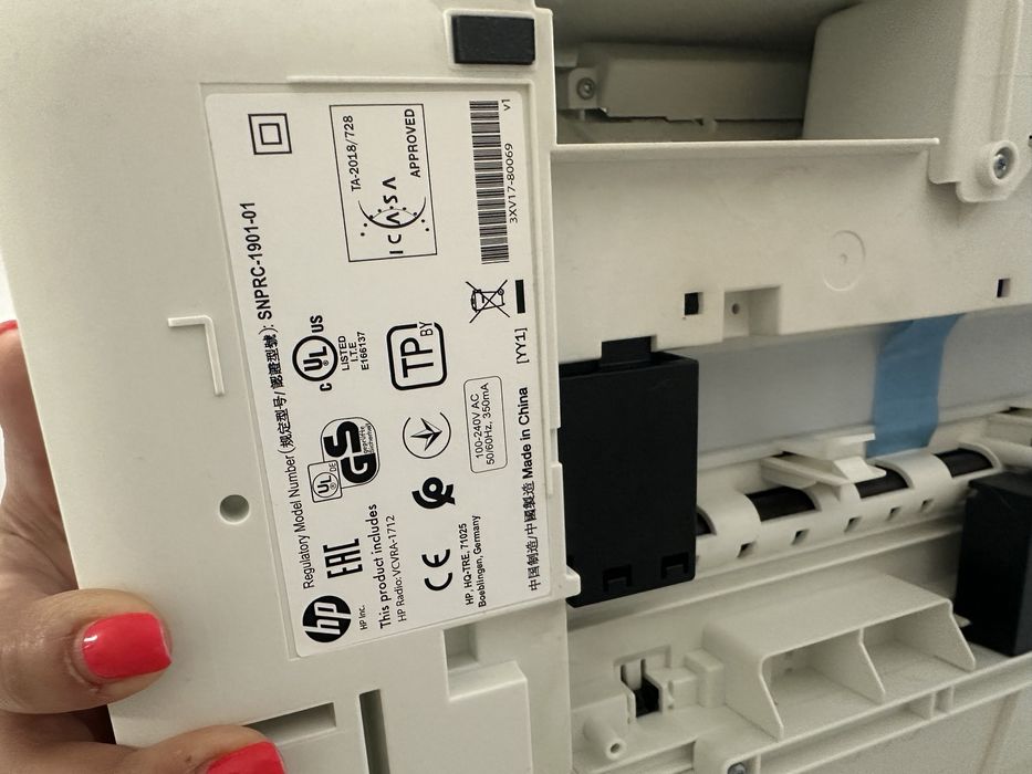 Imprimanta HP Deskjet Plus 4122