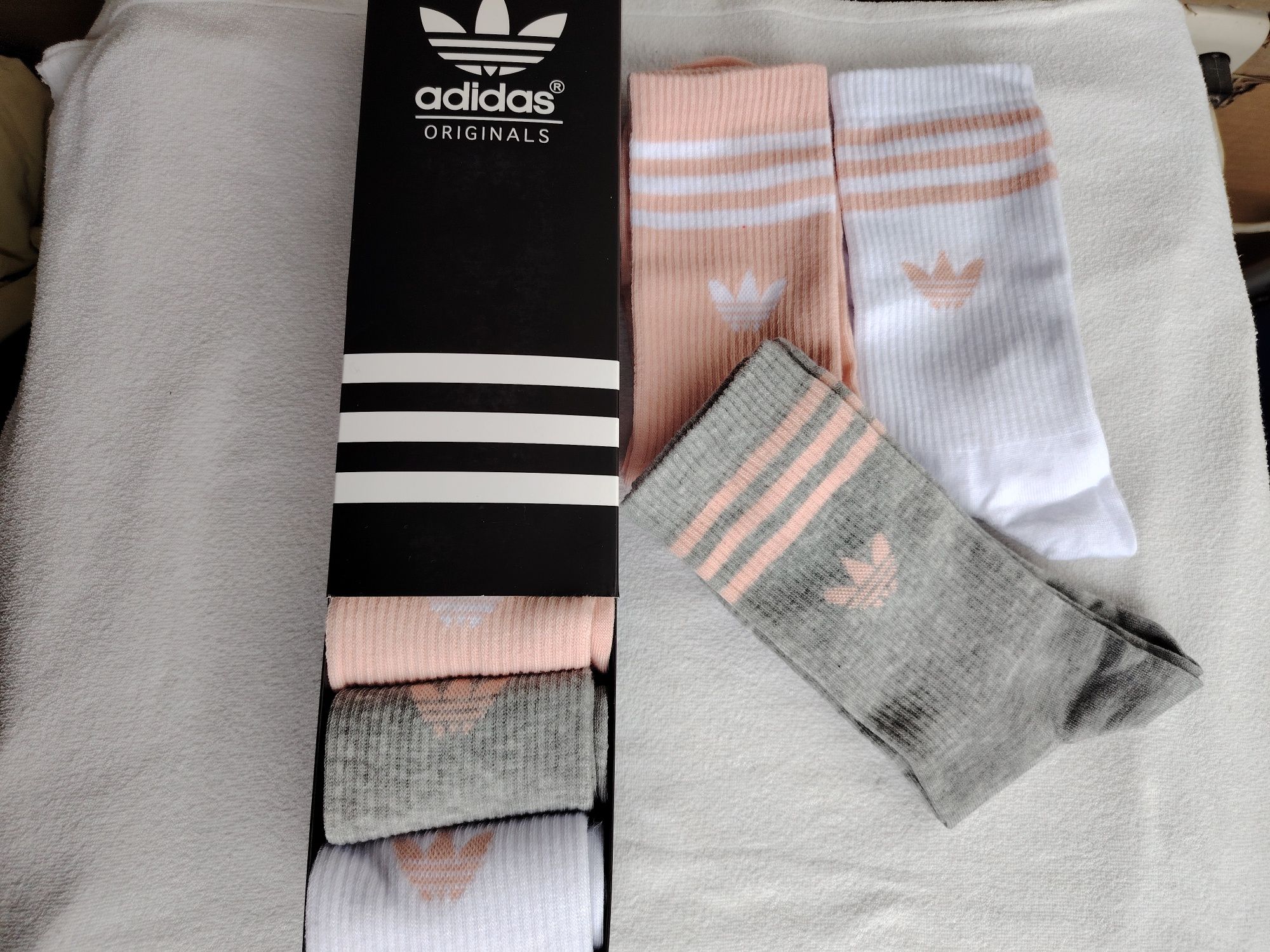 Ароматизирана кутия  чорапи на Adidas