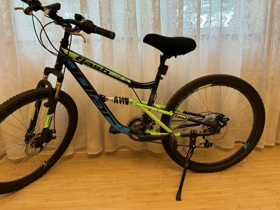 Bicicletă Gata de Aventura!