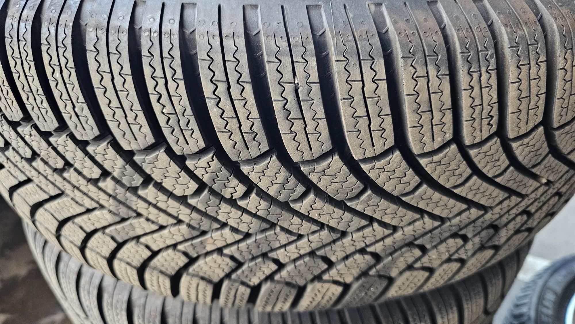 Jante originale BMW G30 31  cu anvelope 225 55 17 Bridgestone iarna
