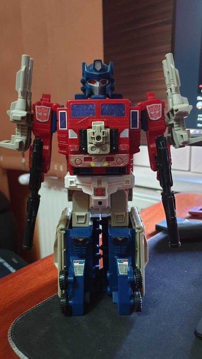 G1 - Powermaster Optimus Prime - 100% Complete - 1988 - Transformers