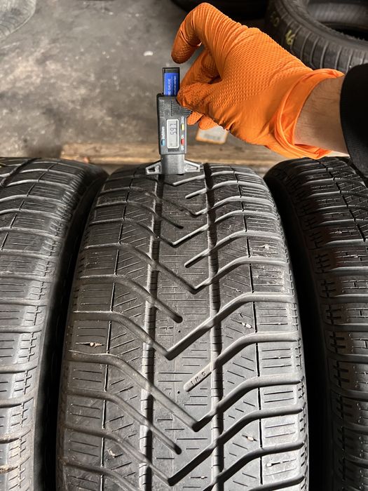 4 anvelope iarna 205/55/16 , Pirelli , 6-6.5 mm