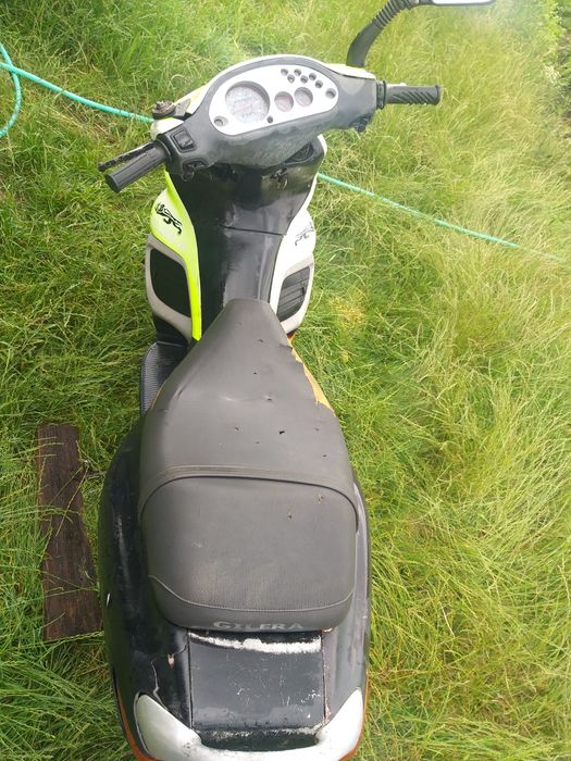 Vand sau schimb scuter gilera 125cc