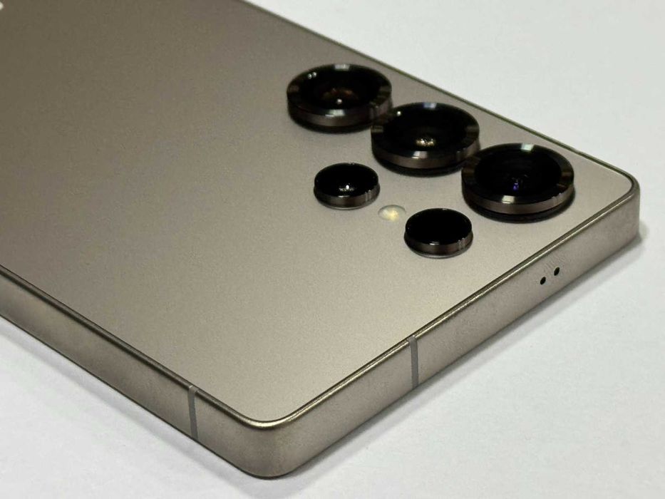 Samsung Galaxy S25 Ultra 5G 256GB 12GB RAM Dual (SM-S938)