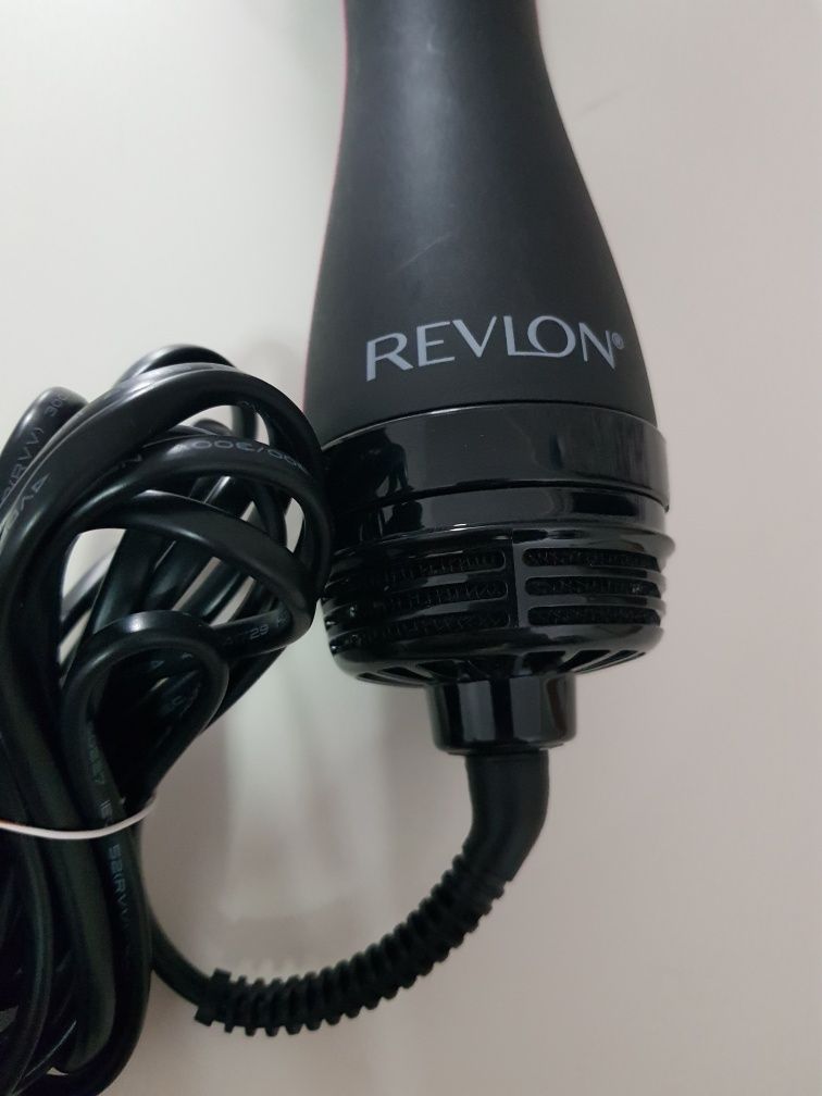 Perie electrica fixa REVLON Pro Collection