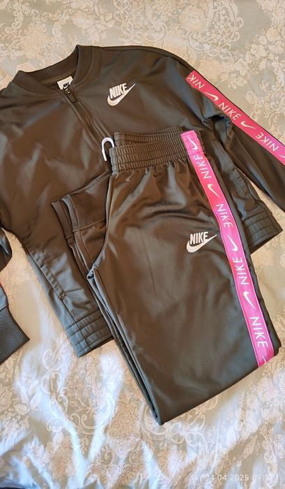 Спортен комплект Nike 155-166см.