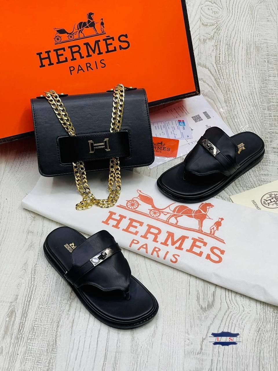 Hermes ,papuci și geanta