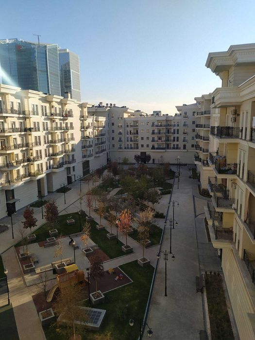 ЖК Boulevard 3/6/7 квартира с ремонтом 104м2: Вид на фонтан