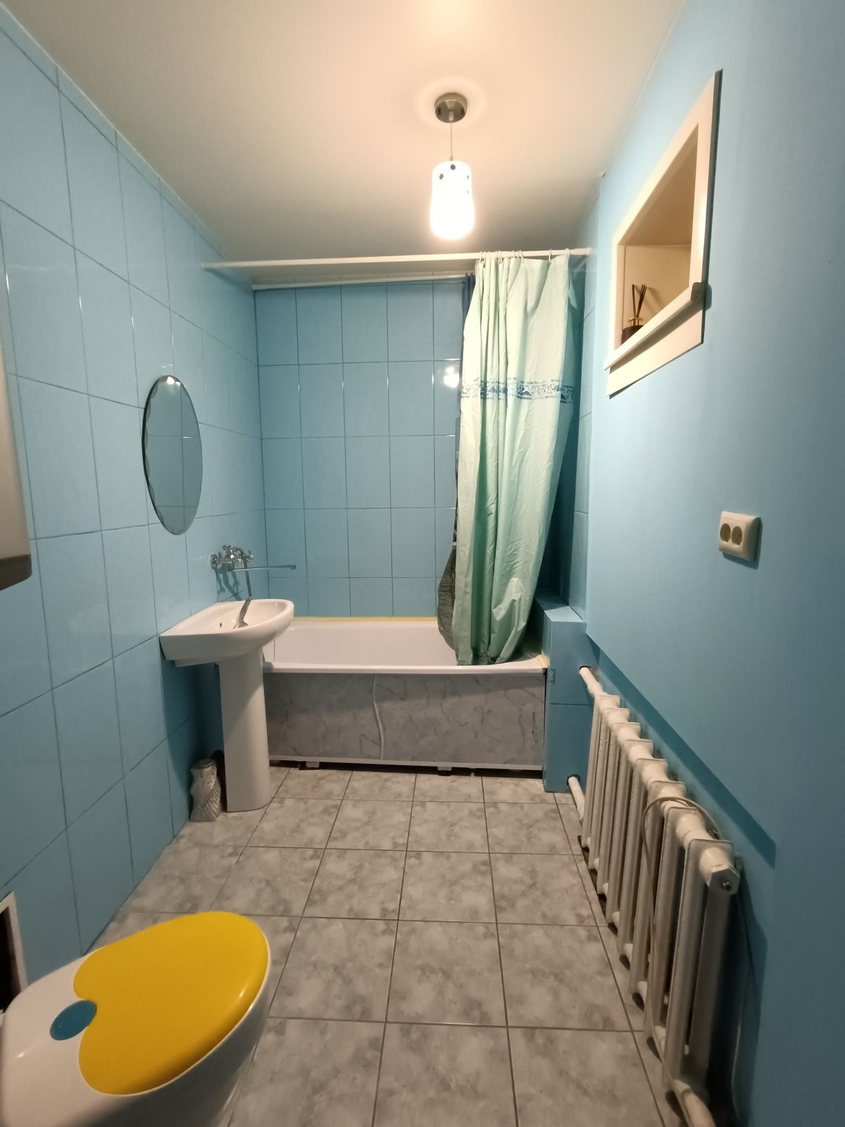 Продам 4-х комнатный дом на защите 89квм