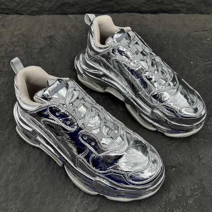 Balenciaga Triple S