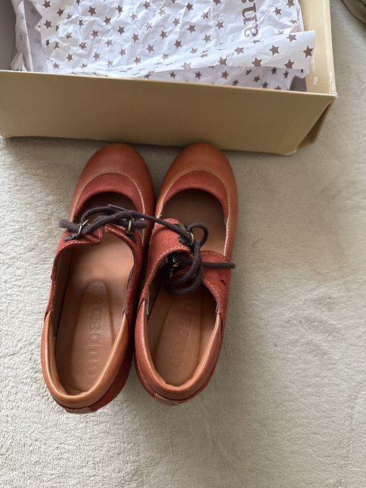 Pantofi cu toc Cubanas aproape noi marimea 40