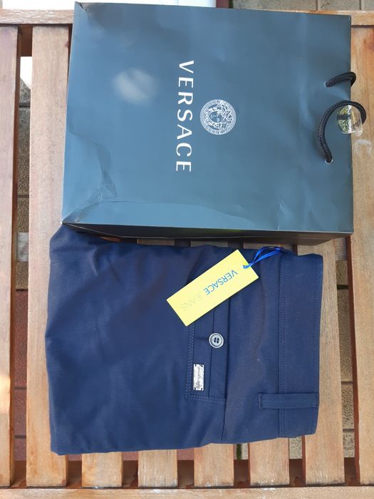 Vând pantaloni din denim Versace-originali!