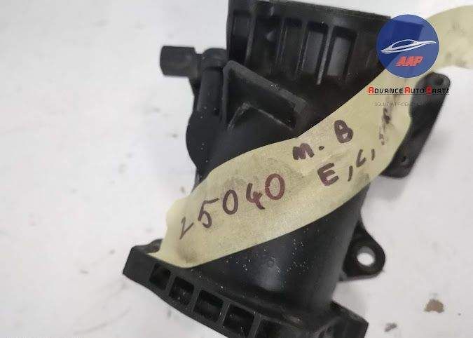 Оригинален тръбопровод за всмукване Mercedes-Benz C-Клас / Mercedes-Be