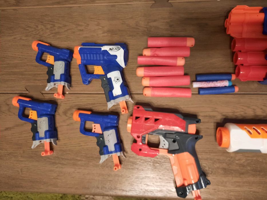 Colecție diferite NERF-uri