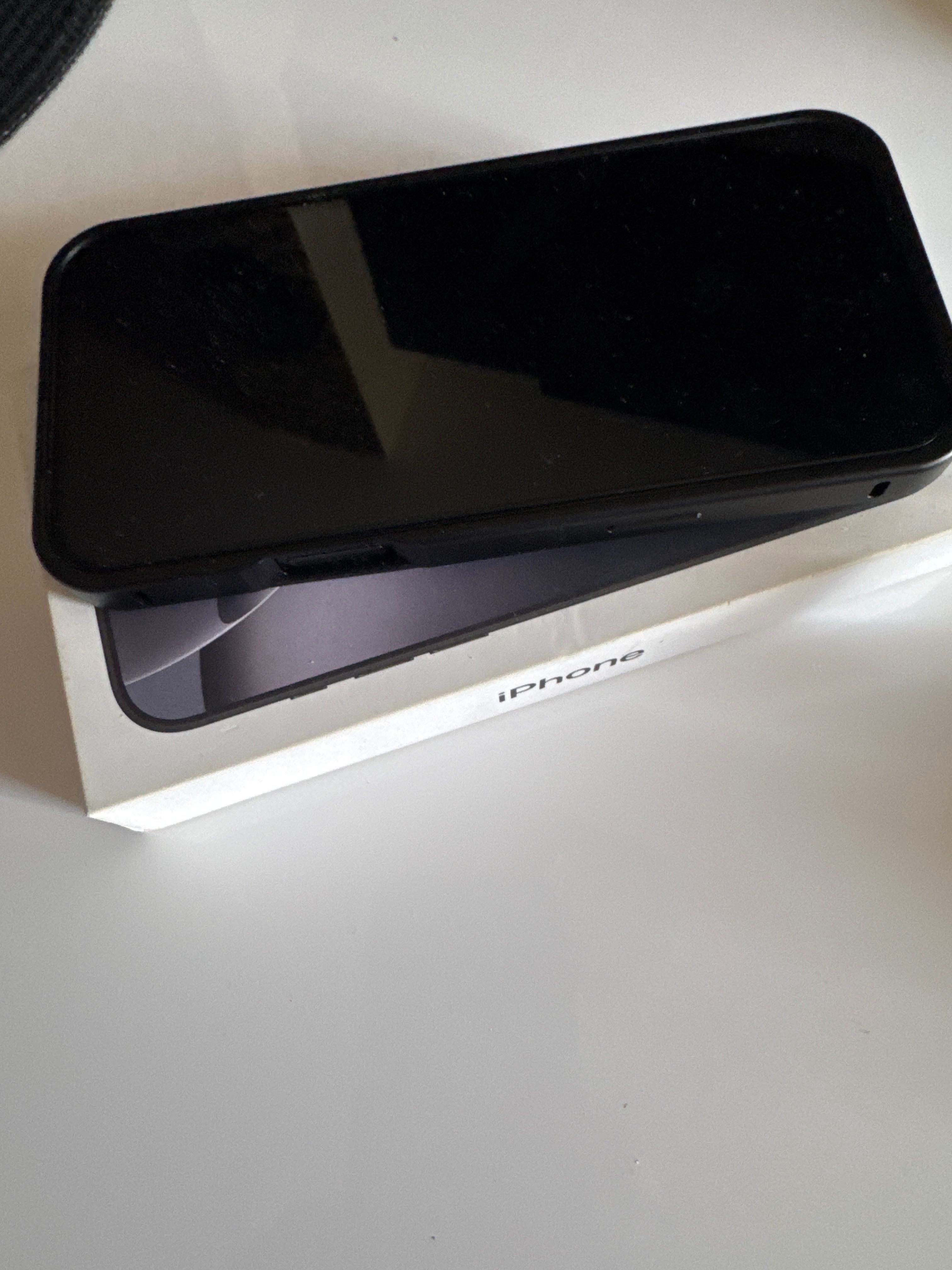 Iphone 16 pro max negru titan