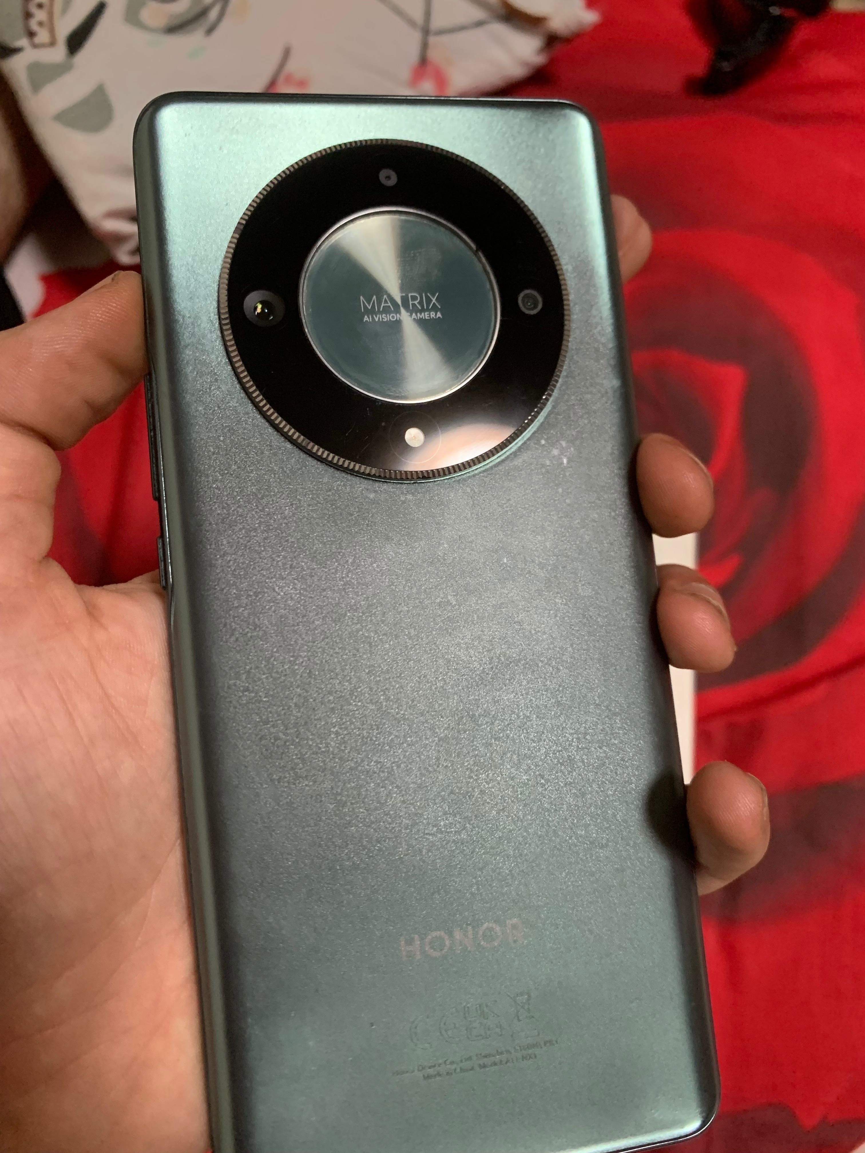 Honor X9b bir qol