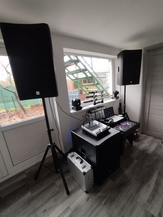 Închiriez sistem sonorizare și lumini