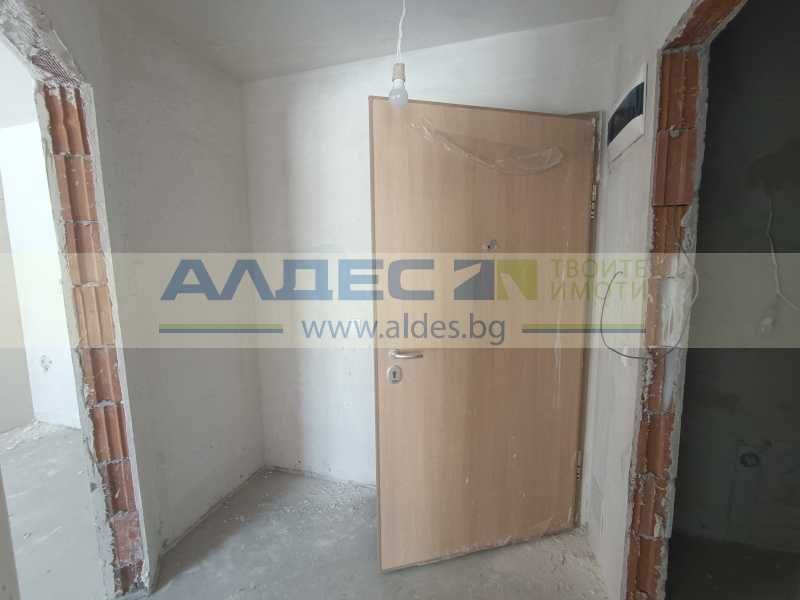 Продава се Двустаен апартамент в София, Център - 91 кв.м за 1924 €/кв.м - Снимка #4