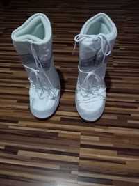 Se vinde cizme de zăpadă pt femei ,CAMPRI ,Moon Boots , mărimea 39/40