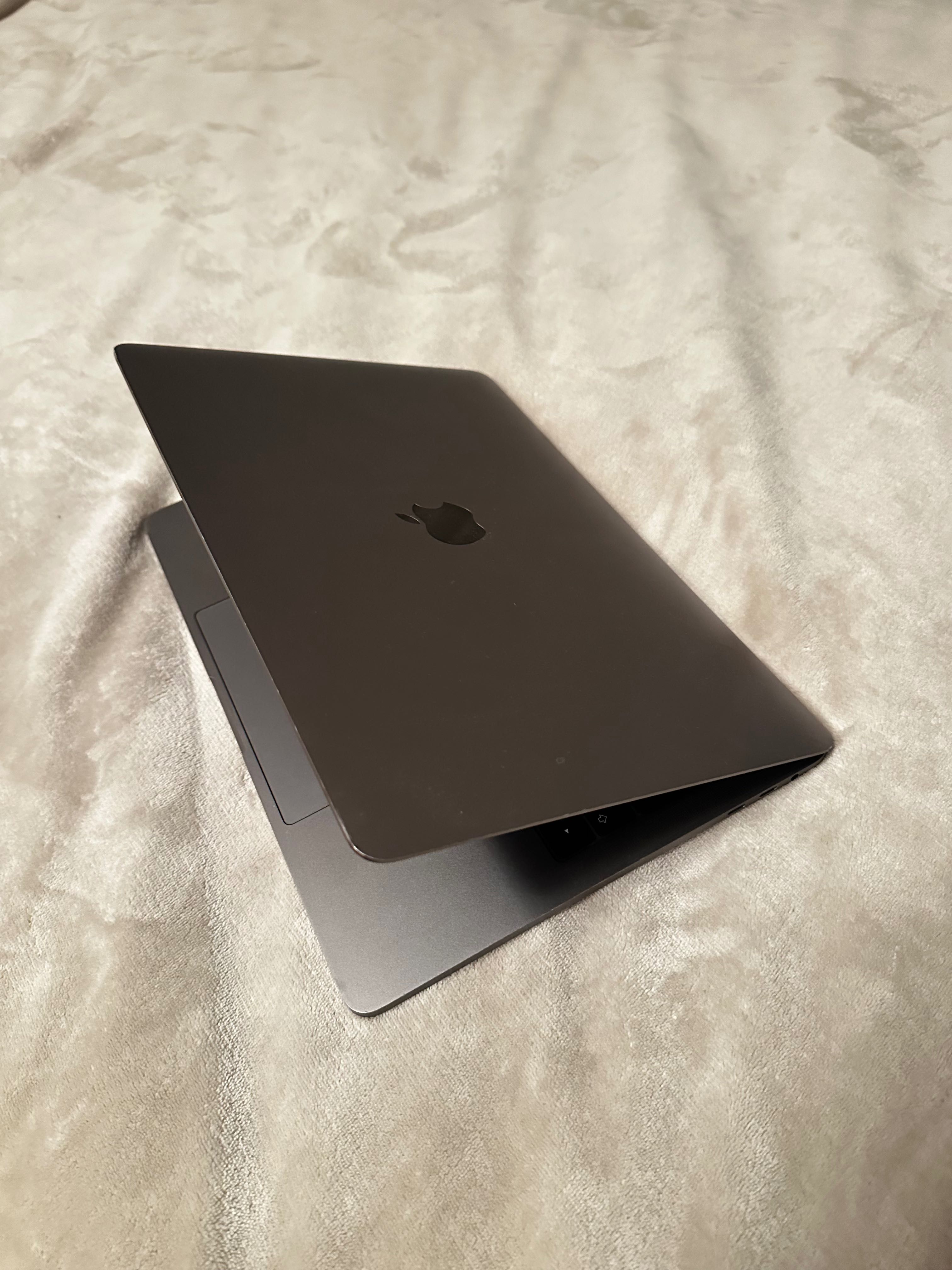 Macbook Pro 13'' Touchbar 2018