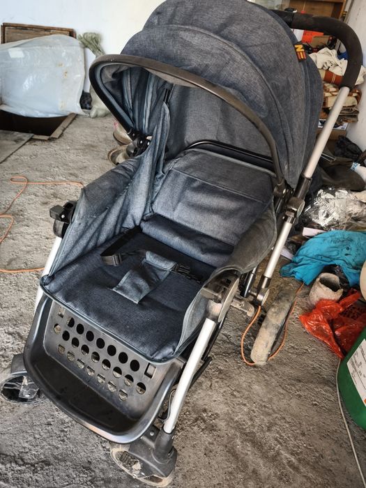 Продам детскую коляску