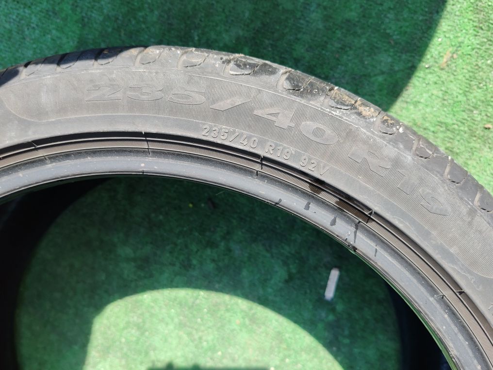 235 40 19 vara Pirelli
